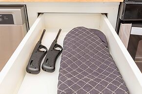 Chic Historic Route 66 Home - Ideal for Relaxation