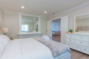 Luxury Pool Home in Glendora Foothills Retreat