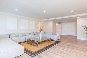 Luxury Pool Home in Glendora Foothills Retreat