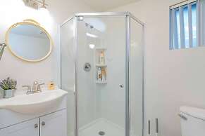 Elegant Country Retreat With Serene Patio Haven