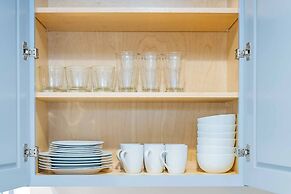 Elegant Country Retreat With Serene Patio Haven