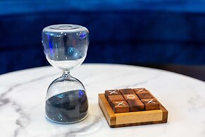 Elegant Pasadena Retreat Prime Comfort Awaits