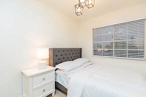 Elegant Pasadena Retreat Prime Comfort Awaits