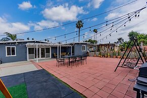 Cozy Family Retreat Game Room Backyard in Hacienda