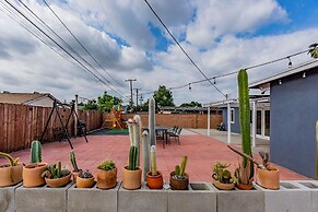 Cozy Family Retreat Game Room Backyard in Hacienda