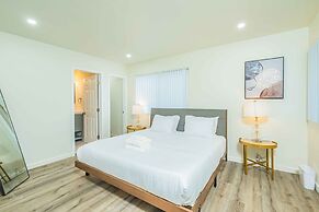 Newly Remodeled 2b2b APT Near Pasadena Old Town
