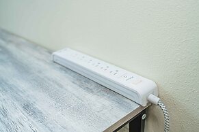 Newly Remodeled 2b2b APT Near Pasadena Old Town