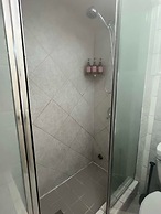 Monterey Park Retreat Spectacular Views Comfort