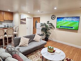 Monterey Park Retreat Spectacular Views Comfort