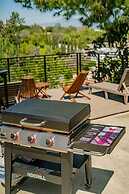 Monterey Park Retreat Spectacular Views Comfort