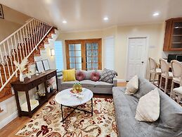 Monterey Park Retreat Spectacular Views Comfort