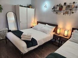 Monterey Park Retreat Spectacular Views Comfort