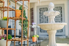 Monterey Park Retreat Spectacular Views Comfort