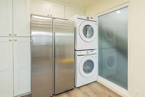 Modern Family Getaway With Spacious Living Areas