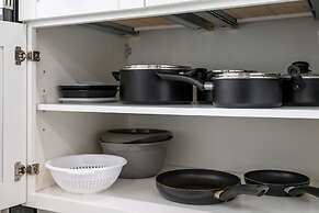 Modern Family Getaway With Spacious Living Areas