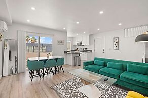 Modern Family Getaway With Spacious Living Areas