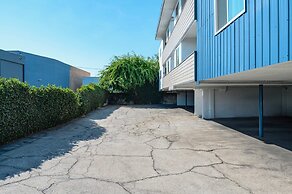 Modern Family Getaway With Spacious Living Areas