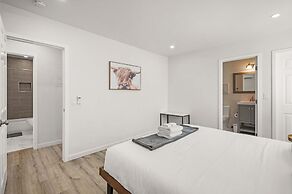 Modern Family Getaway With Spacious Living Areas