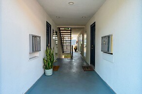 Modern Family Getaway With Spacious Living Areas