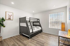 Modern Family Getaway With Spacious Living Areas