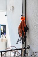 Modern Family Getaway With Spacious Living Areas