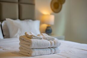 Serene Retreat With Modern Comforts in San Gabriel