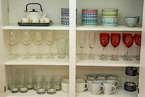 Serene Retreat With Modern Comforts in San Gabriel