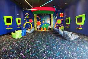 3Bd Sleeps8 With Pool Close to Disney Festival 220