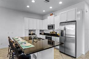 3Bd Sleeps8 With Pool Close to Disney Festival 220