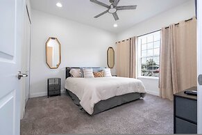 3Bd Sleeps8 With Pool Close to Disney Festival 220