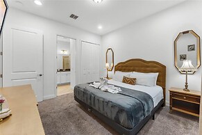 3Bd Sleeps8 With Pool Close to Disney Festival 220