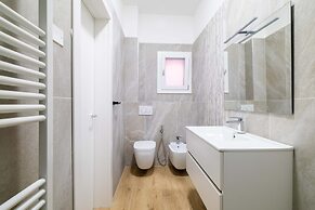 Casa Due Agosto Sleek and Central