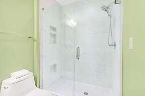 Bel Sole 1102 Spacious Water View Beach Access