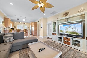 Blue Lagoon Beach House