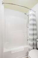 Tradewinds 1301 Beachfront Top-floor