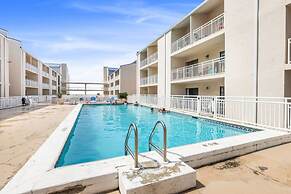 Sugar Beach153- 4 Pools Beachfront