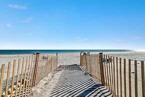 The Beach Front 601- Affordable Beachfront