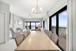 Palms 404- 4th Floor Corner Unit Beach