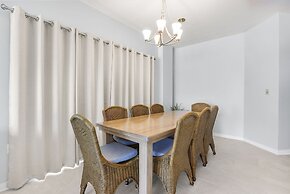 Palms 404- 4th Floor Corner Unit Beach