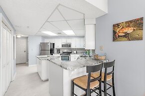 Palms 404- 4th Floor Corner Unit Beach