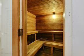 Windward Pointe 303 Ideally Located on 3rd Floor