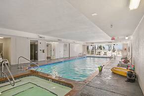 Regency Isle 1008 2 BR 2 1 2 BA Amazing View