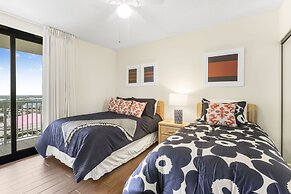 Windward Pointe 1006- Corner Unit Amazing Beach Views