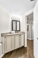 Windward Pointe 1006- Corner Unit Amazing Beach Views