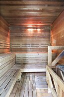 Seaside Beach 5415- Beach Front Pools Sauna