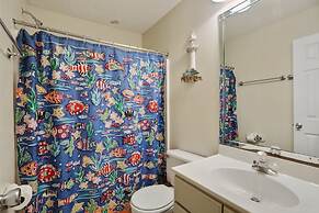 Seaside Beach 2103- Ground Level Beachside