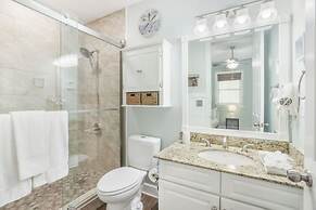 Regency Isle 806 2 BR 2 5 BA Gulf-front A