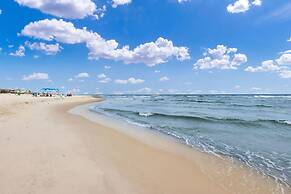 Porpoise-full Life Spacious Beach Home w Pool