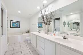 Palm Beach 22D 2 BR 2 5 BA Beach-view