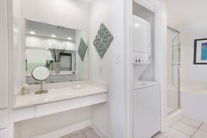 Palm Beach 22D 2 BR 2 5 BA Beach-view